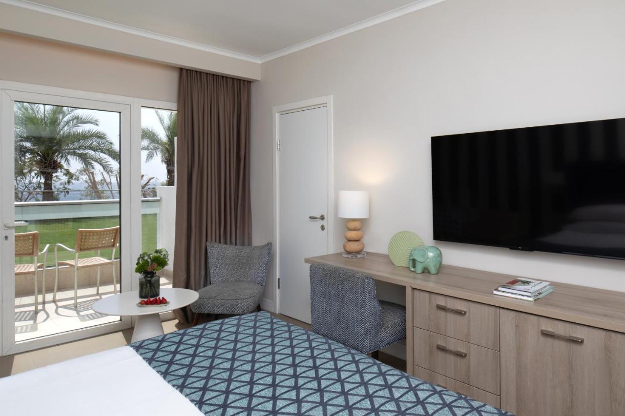 Neptune Eilat By Dan Hotels Ngoại thất bức ảnh A room at the hotel