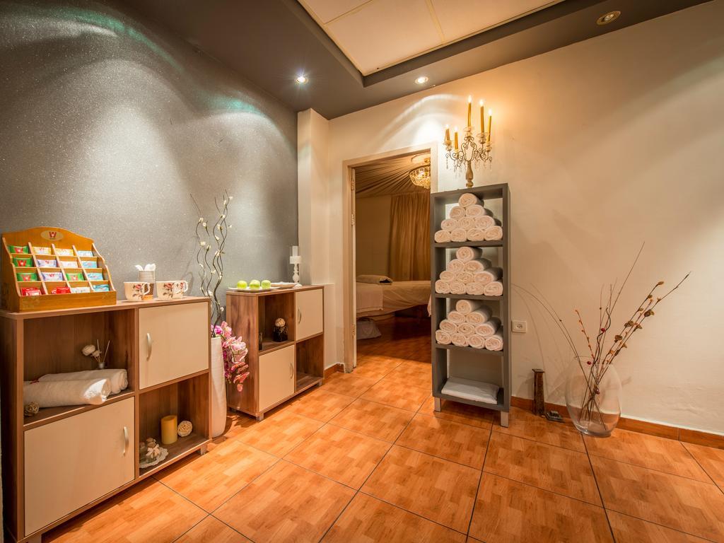 Neptune Eilat By Dan Hotels Ngoại thất bức ảnh A spa in Paris, France